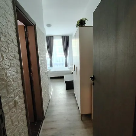 Съни Бийч Плаза Slăntjev Brjag