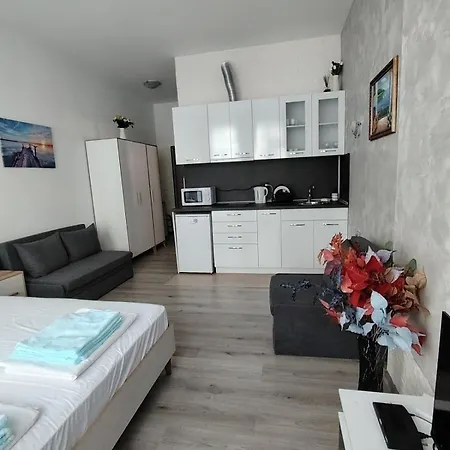 Apartment Съни Бийч Плаза *