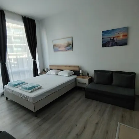 Съни Бийч Плаза Apartment *