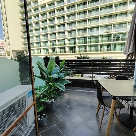 Apartment Съни Бийч Плаза